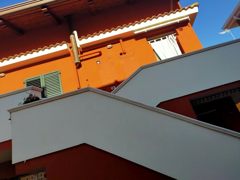 Villa bifamiliare in Vendita a Riccione, zona CENTRO STORICO, 480'000€, 180 m², arredato