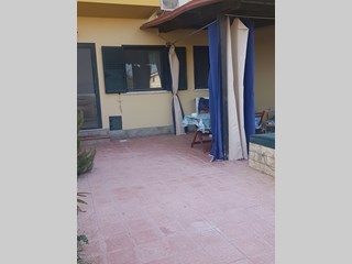 Villetta a schiera in Affitto a Simeri Crichi, zona simeri mare, 400€, 75 m², arredato