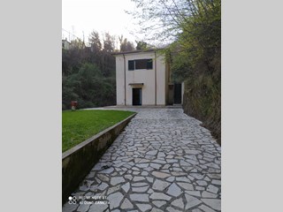 Casa Indipendente in Vendita a Carrara, zona bedizzano, 190'000€, 120 m²