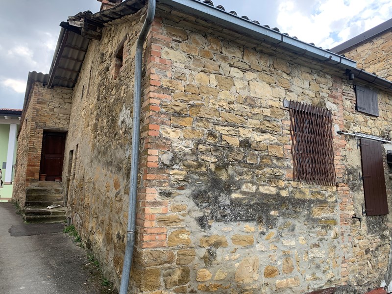 Rustico in Vendita a Vernasca, zona collina, 15'000€, 50 m²