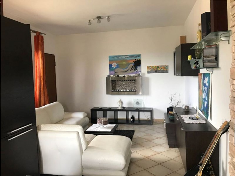 Trilocale in Vendita a Sant'Angelo Romano, zona Loc. della Pozzera, 159'000€, 75 m², arredato