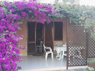 Villetta a schiera in Affitto a San Teodoro, 450€, 65 m², arredato