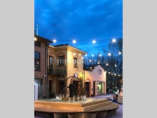 Negozio in Affitto a Riccione, zona Centro Storico, 1'400€, 60 m²