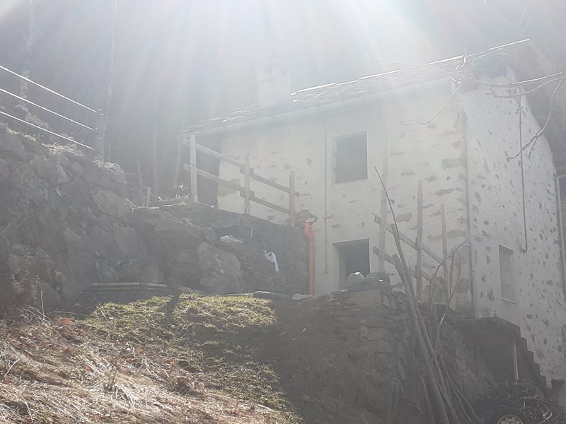 Rustico in Vendita a Pont Saint Martin, zona Pianit, 35'000&euro;, 42 m², arredato