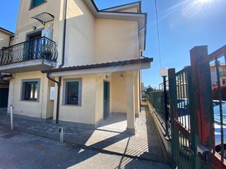 Bilocale in Vendita a Valmontone, zona valmontone , 85'000€, 50 m²