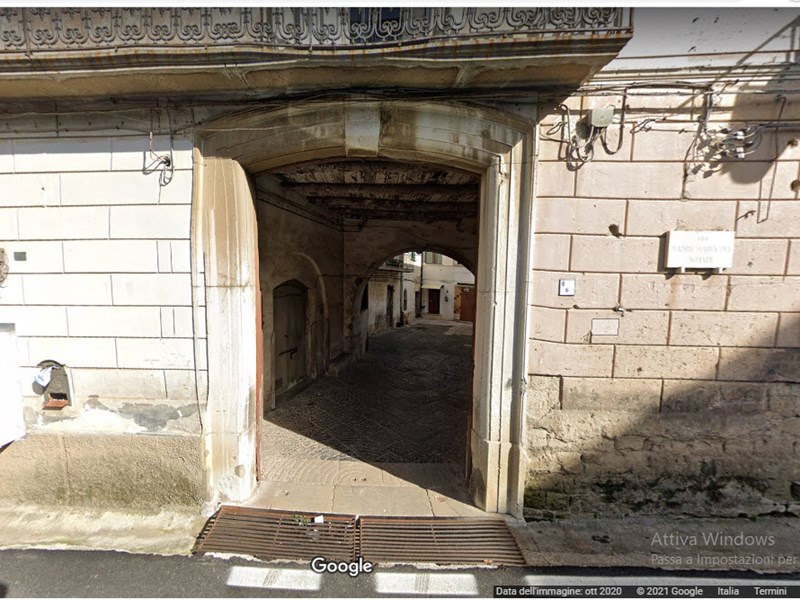Casa di corte in Vendita a Pellezzano, zona Capriglia , 84'000€, 300 m²
