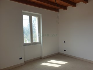 Trilocale in Vendita a Sarzana, 180'000€, 85 m²