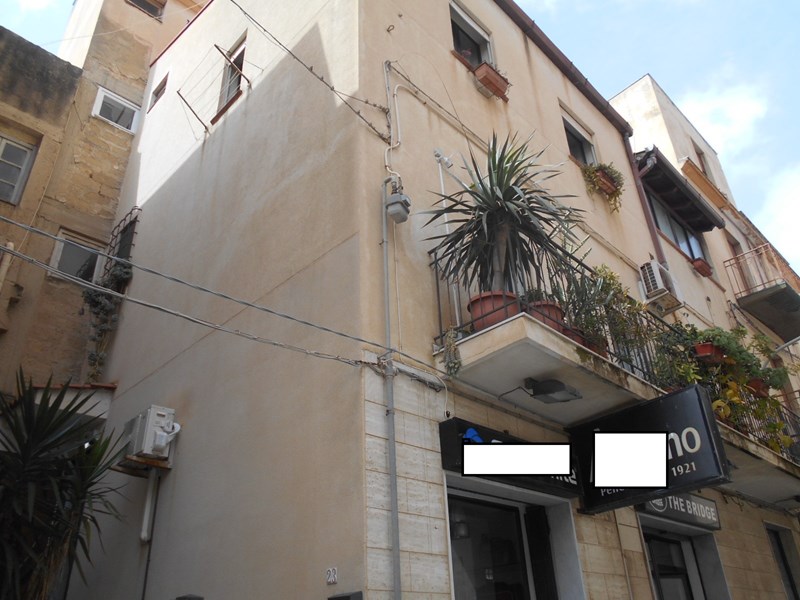Casa Indipendente in Vendita a Castelvetrano, zona Centro, 70'000&euro;, 120 m²