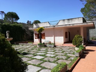 Villa in Vendita a Palermo, zona Piano dell'Occhio, 95'000€, 96 m²