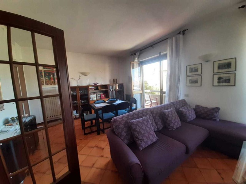 Appartamento in Vendita a Avigliano Umbro, 79'000€, 135 m²