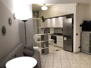 Bilocale in Affitto a Milano, zona Stazione Centrale, 1'300€, 55 m², arredato