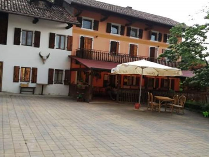 Casa Indipendente in Vendita a Sospirolo, 400'000€, 350 m², arredato