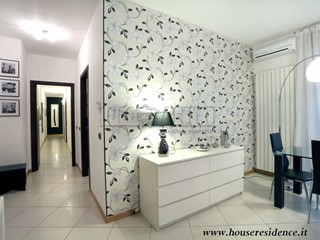 Quadrilocale in Affitto a Gallarate, zona Centro storico, 140 m², arredato