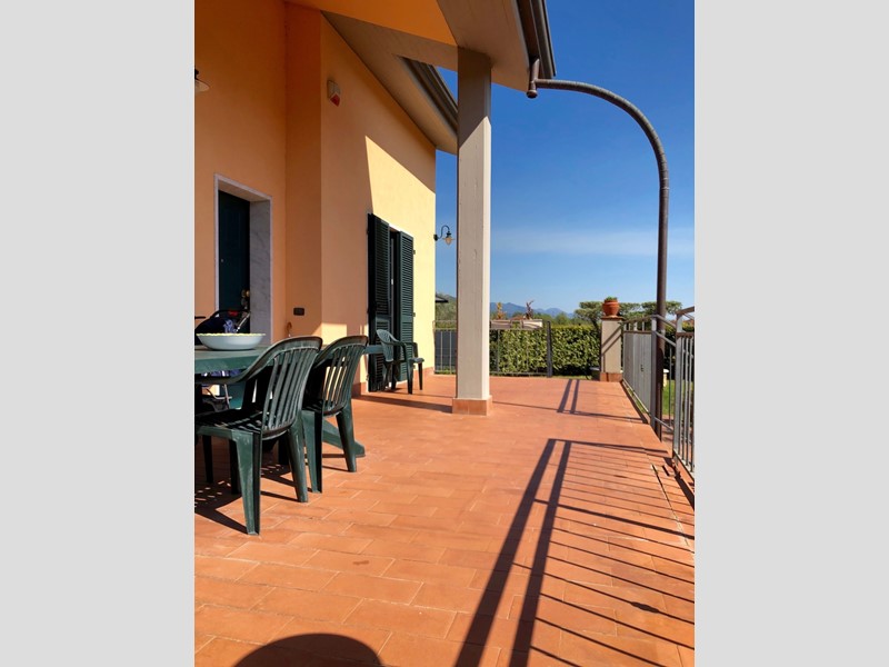 Casa Indipendente in Vendita a Sarzana, 530'000&euro;, 250 m²