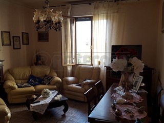 Appartamento in Vendita a Santa Croce sull'Arno, zona Santa Croce Sull'Arno, 120'000€, 130 m², con Box