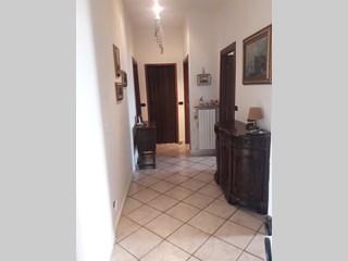 Quadrilocale in Vendita a Limbiate, 128'760€, 130 m²