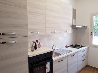 Trilocale in Vendita a Badesi, zona CENTRO, 127'000€, 73 m², arredato, con Box