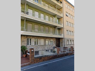 Trilocale in Affitto a Alassio, 350€, 80 m², arredato