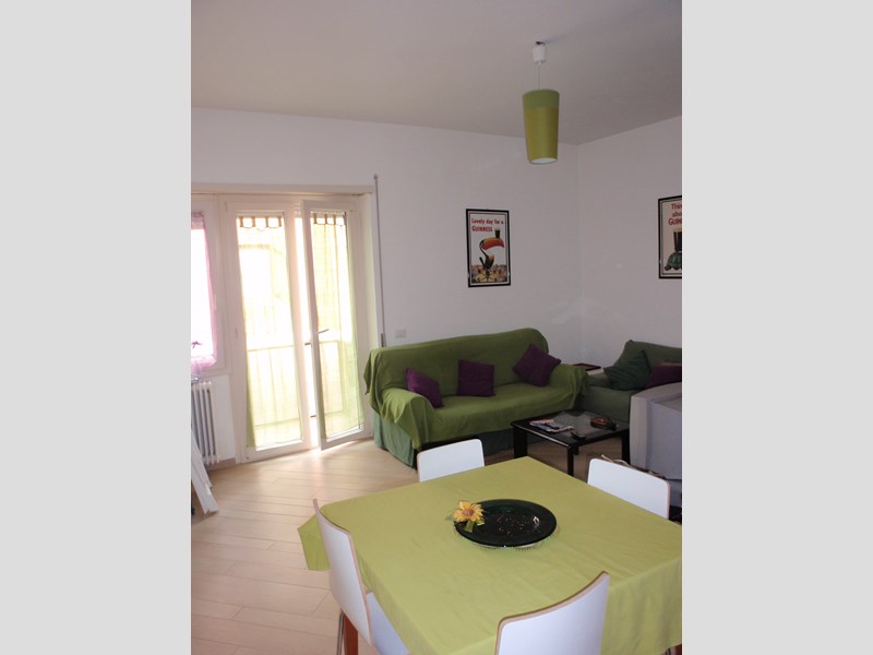 Stanza in Affitto a Roma, zona Colombo - Ardeatino, 480€, arredato