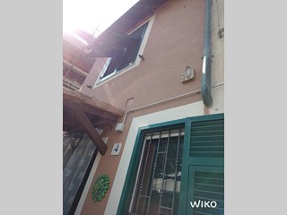 Casa Indipendente in Vendita a Genova, zona Rivarolo, 95'000€, 50 m²