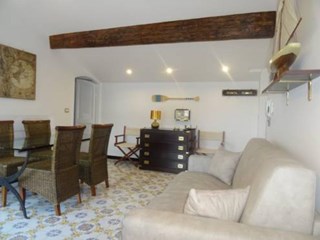 Mansarda in Affitto a Santa Margherita Ligure, zona centro pedonale, 1'200€, 85 m², arredato