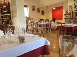 Attività commerciale in Vendita a Follo, 70'000€, 100 m², arredato