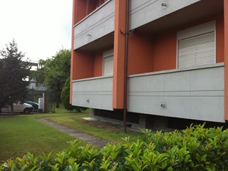 Trilocale in Vendita a Castellanza, zona Castegnate, 65'000€, 75 mq circa, con Box