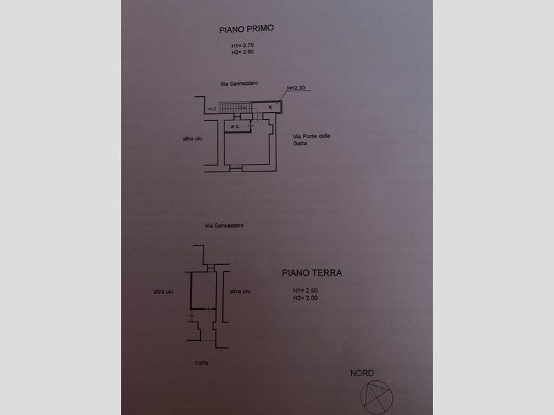 Casa Semi Indipendente in Vendita a Torre del Greco, zona Litoranea, 55'000€, 30 m²