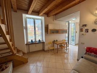 Trilocale in Vendita a Sanremo, zona San Martino, 160'000€, 45 m², arredato
