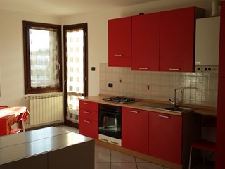 Trilocale in Affitto a Caponago, 950€, 100 m², arredato