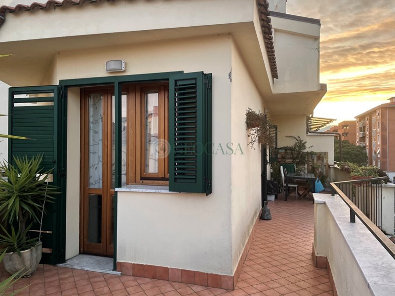 Appartamento in Vendita a Sarzana, zona Centro fuori le mura, 335'000&euro;, 160 m², arredato, con Box