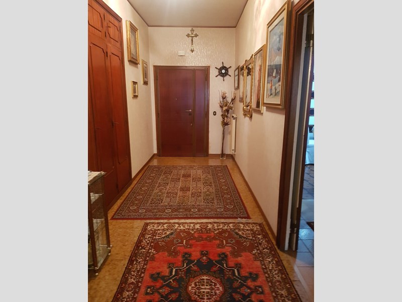 Quadrilocale in Vendita a Ladispoli, zona Marina Di San Nicola, 235'000€, 120 m²