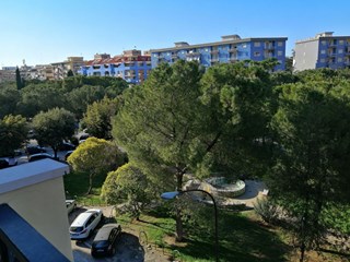 Appartamento in Vendita a Foggia, zona PIAZZA DE GASPERI, 145'000&euro;, 125 m²