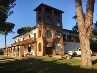 Attività commerciale in Vendita a Barberino Tavarnelle, 2'000'000€, 1510 m²