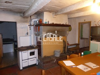 Rustico in Vendita a San Godenzo, 85'000€, 115 m²