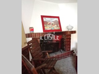 Rustico in Vendita a Dicomano, 78'000€, 200 m²