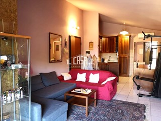 Trilocale in Vendita a Reggello, zona Donnini, 140'000€, 65 m²