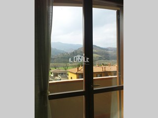 Trilocale in Vendita a Dicomano, 130'000€, 60 m², con Box