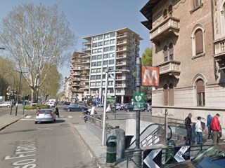 Appartamento in Affitto a Torino, zona Cit Turin, 260€, 150 m², arredato