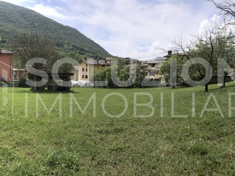 Terreno edificabile in Vendita a Albino, 420'000€, 2305 m²