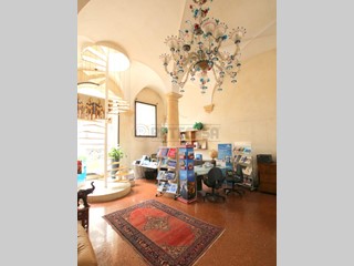 Ufficio in Affitto a Vicenza, 4'500€, 250 m²