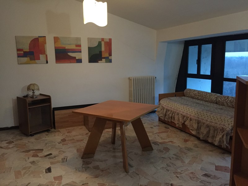 Monolocale in Affitto a Nerviano, zona Vicino a Milano, 450€, 40 m², arredato