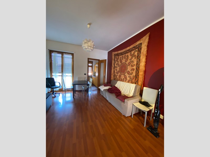 Trilocale in Affitto a Torino, zona Viberti , 550€, 68 m², arredato