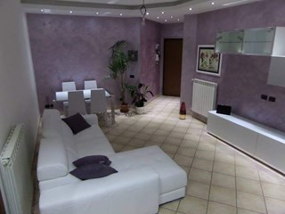 Trilocale in Vendita a Viterbo, zona Bagnaia, 139'000€, 80 m²