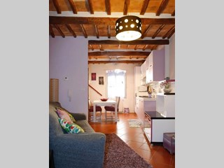 Appartamento in Vendita a Acquapendente, zona CENTRO STORICO, 79'000€, 90 m², arredato