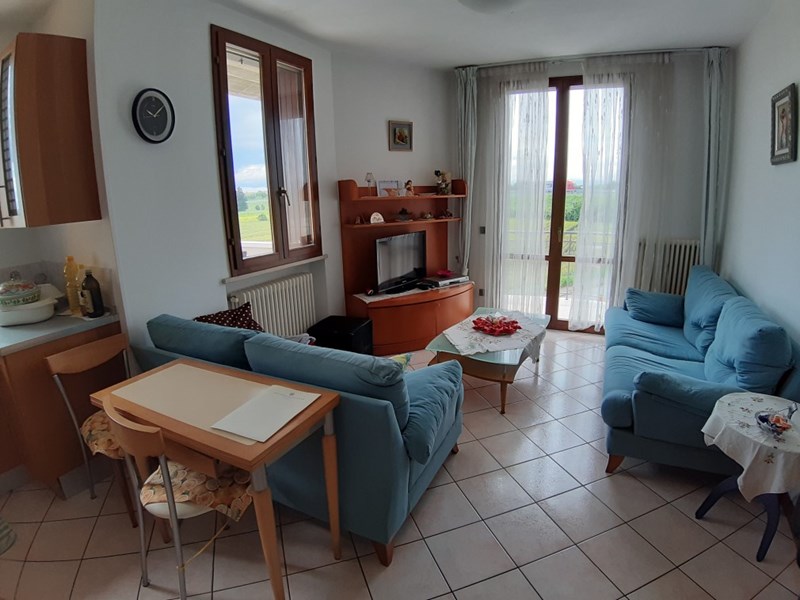 Appartamento in Vendita a Savignano sul Rubicone, 180'000&euro;, 95 m², arredato, con Box