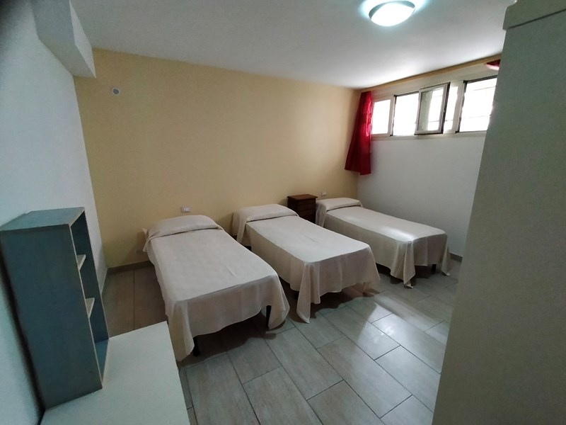 Appartamento in Vendita a Pozzallo, zona Raganzino, 99'000€, 170 m²