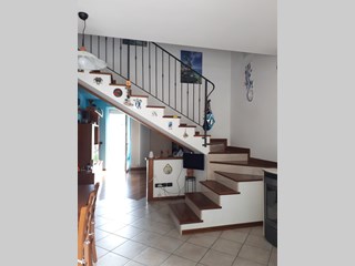 Trilocale in Vendita a Valdagno, zona S.quirico, 85'000€, 110 m², arredato