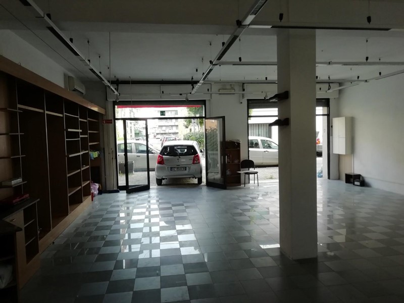 Magazzino in Vendita a Certaldo, 78'000€, 85 m²