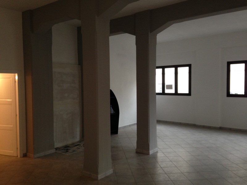 Attività commerciale in Affitto a Empoli, zona Centro, 900€, 110 m²